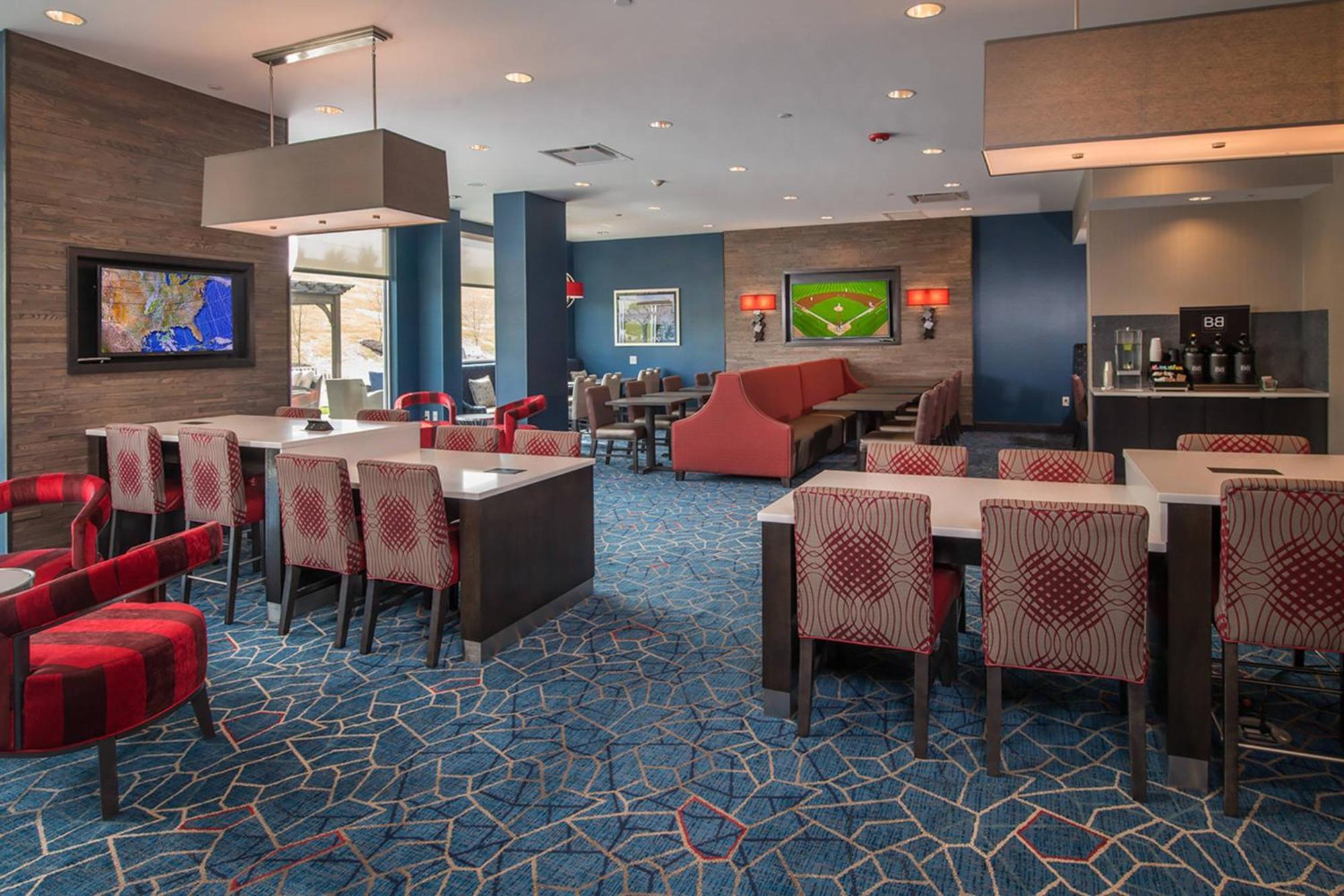 Fairfield Inn & Suites By Marriott Altoona Bagian luar foto