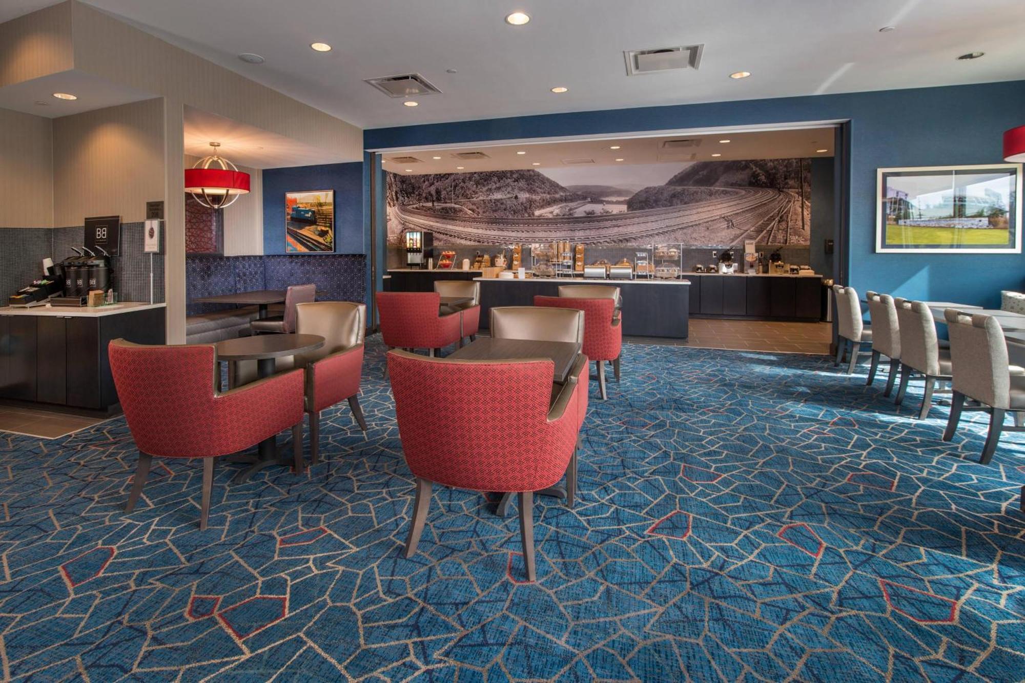 Fairfield Inn & Suites By Marriott Altoona Bagian luar foto