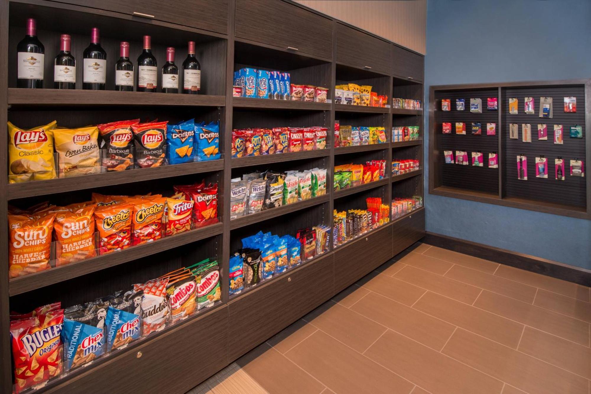 Fairfield Inn & Suites By Marriott Altoona Bagian luar foto
