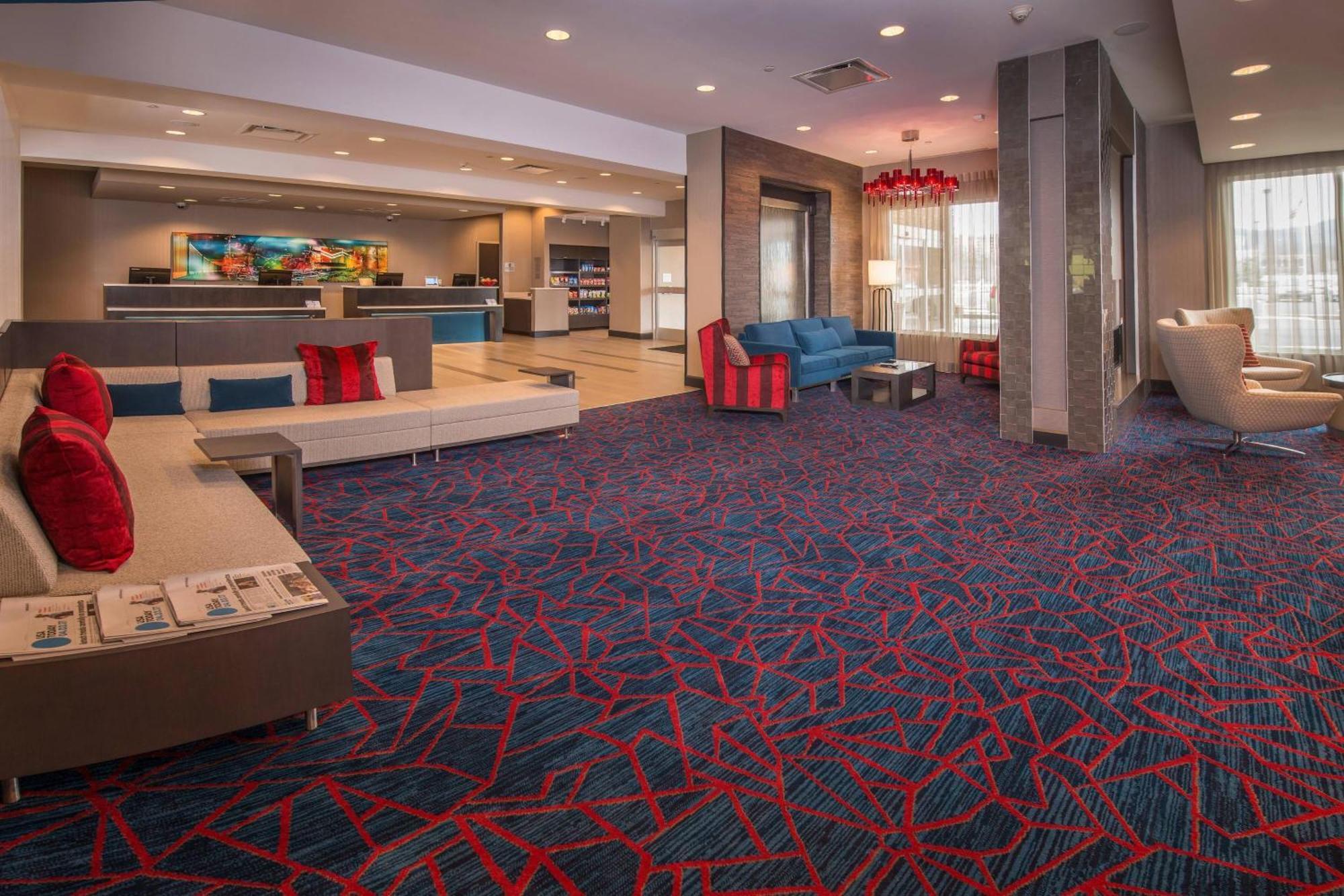 Fairfield Inn & Suites By Marriott Altoona Bagian luar foto